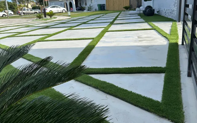 Lush artificial grass backyard installed by Govorex in South Florida